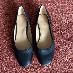 Naturalizer Black Square-Toe Flats